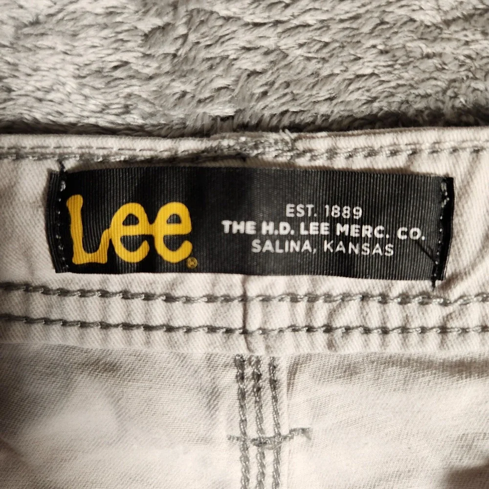 Lee Cargo Shorts Men's 42X11 Beige Dungarees Wyoming‎ Cotton Khaki